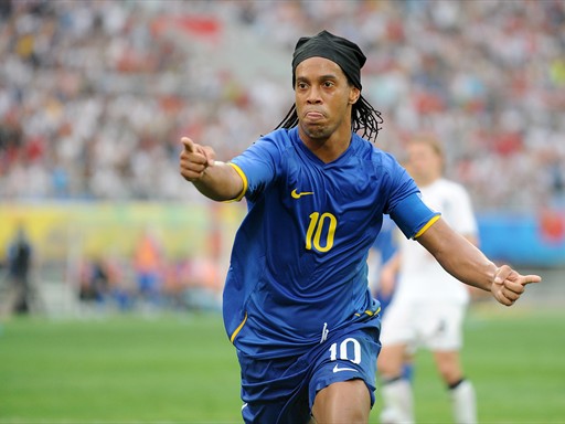 ronaldinho pass