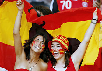 spain-fans.jpg