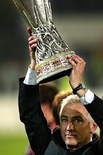 Van Marwijk with UEFA Cup