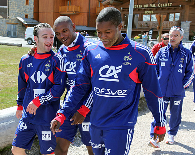 Valbuena bonding with France teammates