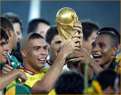 02_ronaldo2002_en,property=original