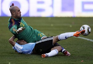 reina and tevez